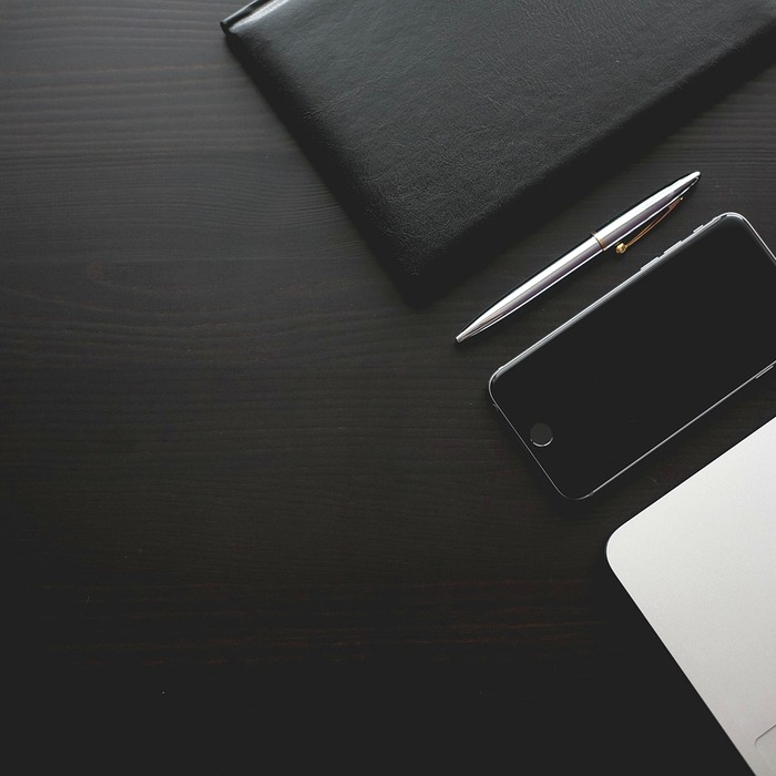 스마트폰 화면 깨짐